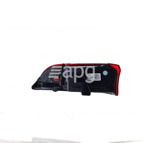 Kia Carnival OEM Tail Lamp Drivers Side 09/2020 to 04/2023 - 92402R0000
