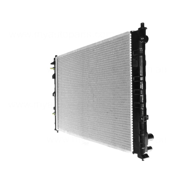 Radiator 32 / 38 mm Plastic Aluminium 690 x 458 x 26 mm Manual/Auto 2.5 3.0 L GY AJ Aftermarket Suits Mazda MPV LW 1999 to 2006