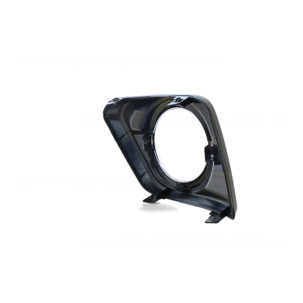 Front Bar Grille With Fog Light Mount Drivers Side OEM suits Nissan X-Trail T32 3/2014 to 2/2017