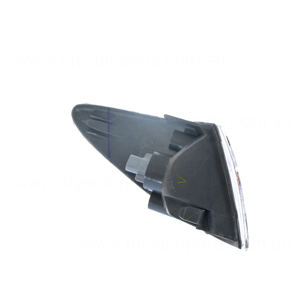 Front Park / Indicator Lamp Passenger Side Certified Suits Mazda Premacy CP 2001 to 2003