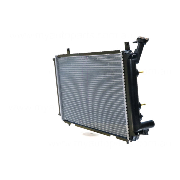 Radiator 33 / 33 mm Plastic Aluminium 588 x 348 x 26 mm Manual/Auto 1.6,1.8L L 16LF,18LE Aftermarket Suits Nissan Pulsar N13 1987 to 1991