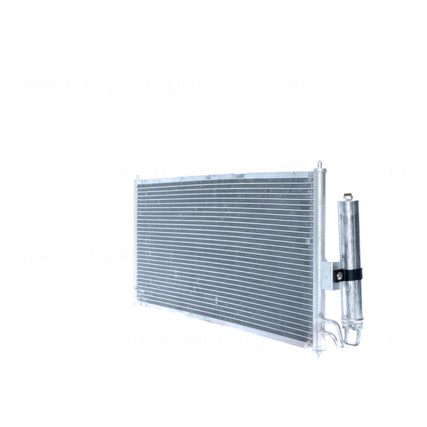 18 mm 8 mm Fin A/C Condenser Aftermarket Suits Nissan Pulsar N16 2000 to 2006