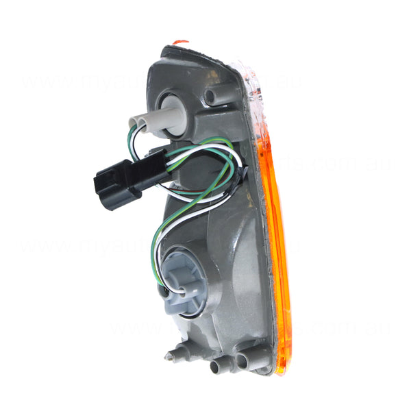Front Park / Indicator Lamp Drivers Side Aftermarket suits