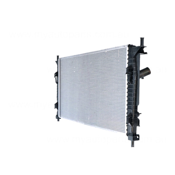 Radiator 34 / 34 mm Plastic Aluminium 670 x 370 x 16 mm Manual/Auto 2.0L,2.3L,2.5L L LF,L3,L5 Aftermarket suits Mazda 3 BL