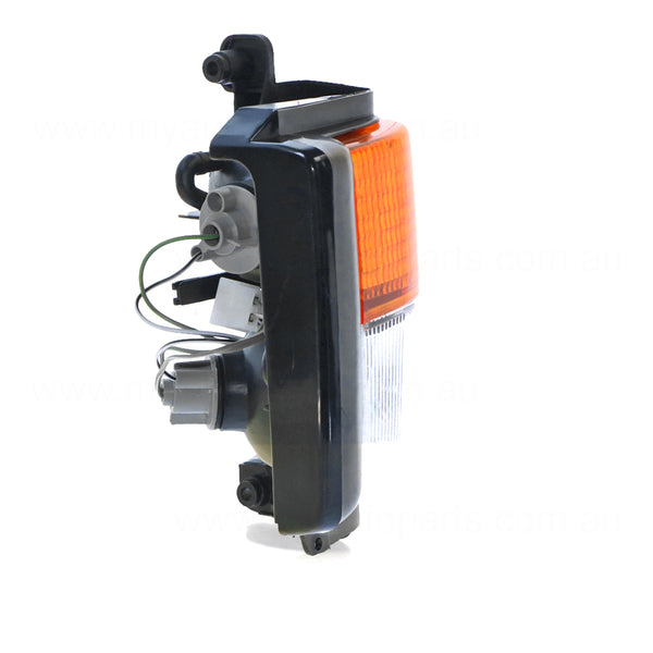 Front Park / Indicator Lamp Drivers Side Aftermarket Suits Nissan Nissan Truck CK450/CW520 1992 to 2021
