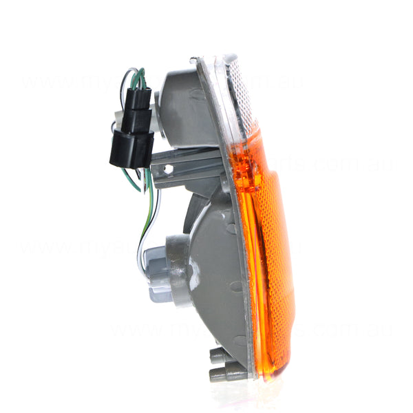 Front Park / Indicator Lamp Passenger Side Aftermarket suits