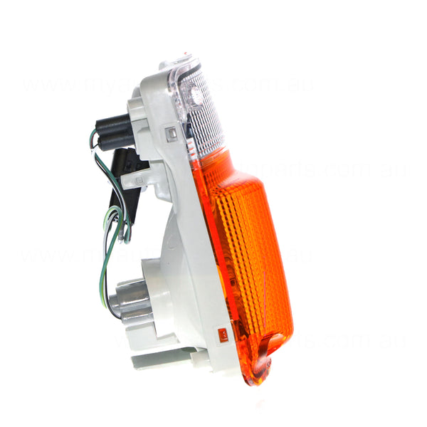 Front Park / Indicator Lamp Drivers Side Aftermarket suits