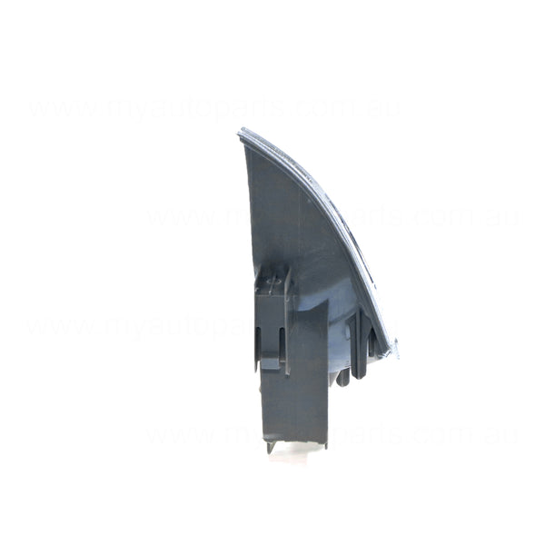 Front Park / Indicator Lamp Passenger Side Certified Suits Nissan X-Trail T30 2001 to 2007