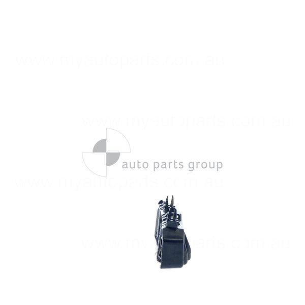 Front Bar Bracket Passenger Side OEM Suits Kia Cerato TD 2009 to 2013