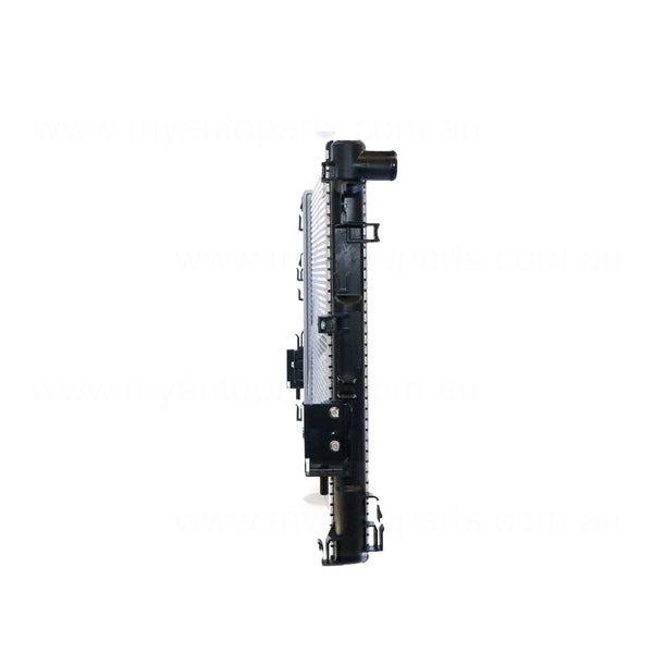 Radiator 38 / 35 mm Plastic Aluminium 720 x 490 x 16 mm Automatic 2.5 L QR25DE Aftermarket suits Nissan Navara Series 1