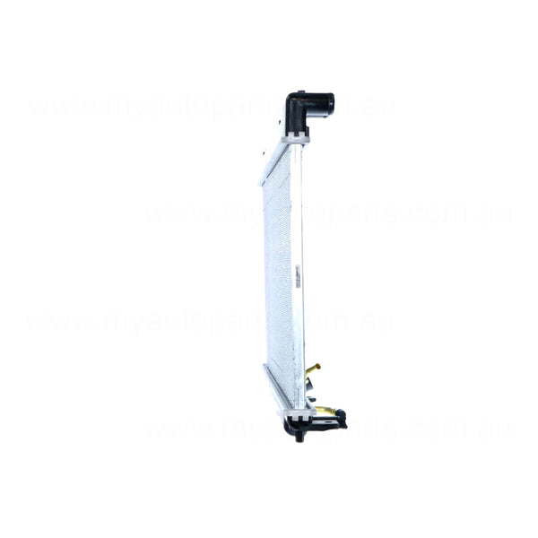 Radiator 28 / 28 mm Plastic Aluminium 325 x 648 x 16 mm Manual/Auto 1.3,1.5L L L13A,L15A Aftermarket Suits Honda Jazz GD 2002 to 2008