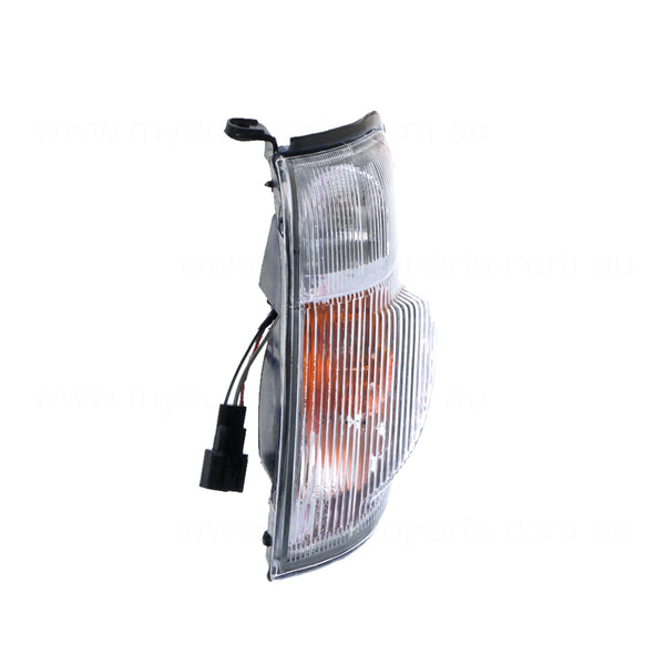 Front Park / Indicator Lamp Passenger Side Certified Suits Nissan Navara D22 1997 to 2001