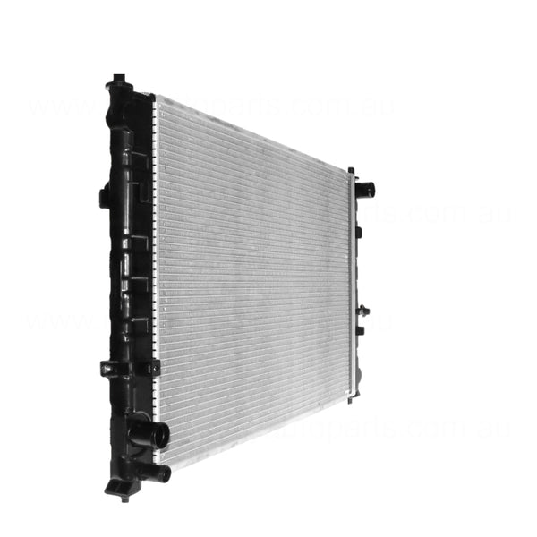 Radiator 32 / 38 mm Plastic Aluminium 690 x 458 x 26 mm Manual/Auto 2.5 3.0 L GY AJ Aftermarket Suits Mazda MPV LW 1999 to 2006