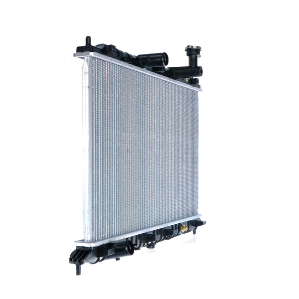 Radiator 33 mm 33 / Plastic Aluminium 368 x 648 x 16 mm Manual/Auto 1.4L/1.6L L G4EE/G4ED Aftermarket Suits Kia Rio JB 2005 to 2011