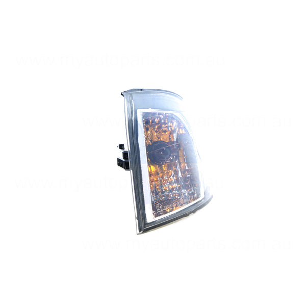 Front Park / Indicator Lamp Passenger Side Certified Suits Volvo S80 MK1/MK2 1998 to 2005
