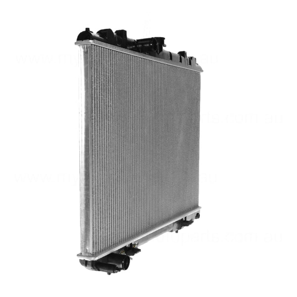 Radiator 35 / 35 mm Plastic Aluminium 450 x 688 x 26 mm Manual/Auto 2.5 L QR25DE Aftermarket Suits Nissan X-Trail T30 2001 to 2007