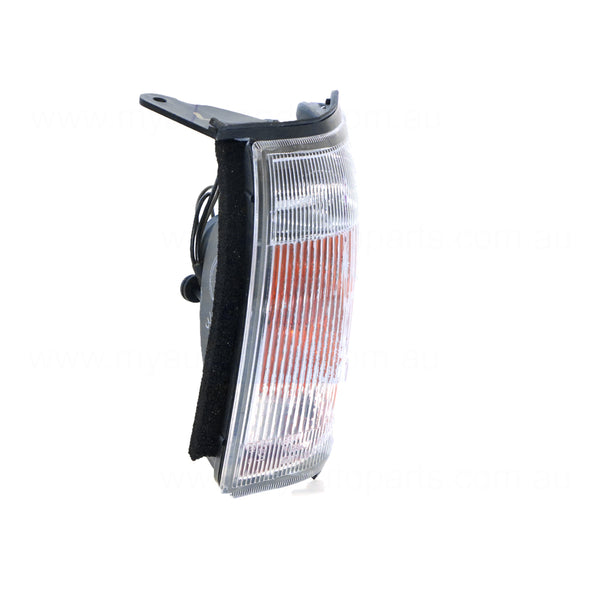 Front Park / Indicator Lamp Passenger Side OEM Suits Nissan Pathfinder R50 1998 to 2005