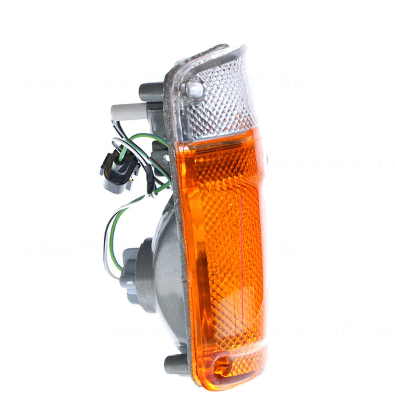 Front Park / Indicator Lamp Drivers Side Aftermarket suits