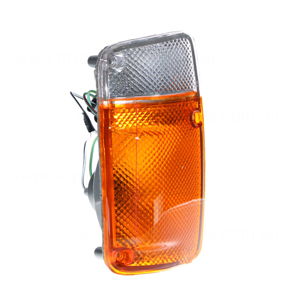 Front Park / Indicator Lamp Drivers Side Aftermarket suits
