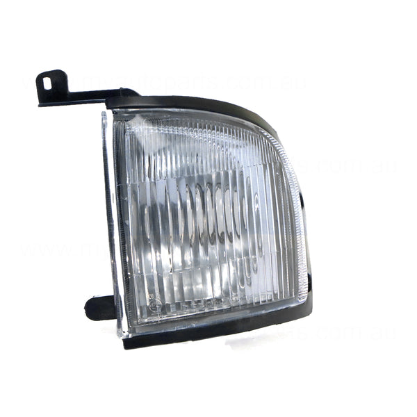 Front Park / Indicator Lamp Passenger Side Certified Suits Mazda B Series UN 1999 to 2002