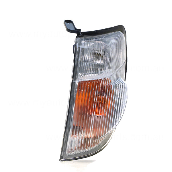 Front Park / Indicator Lamp Passenger Side Certified Suits Nissan Navara D22 1997 to 2001