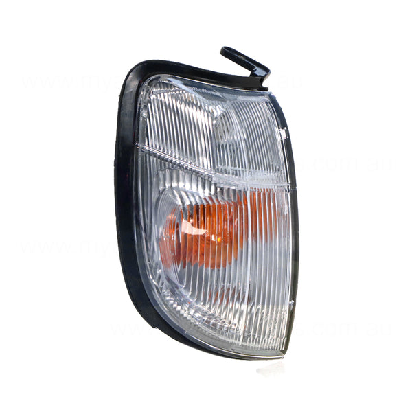 Front Park / Indicator Lamp Drivers Side Certified Suits Nissan Navara D22 1997 to 2001