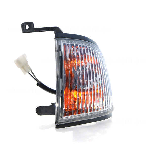 Front Park / Indicator Lamp Passenger Side Certified Suits Mazda B Series UN 2002 to 2006