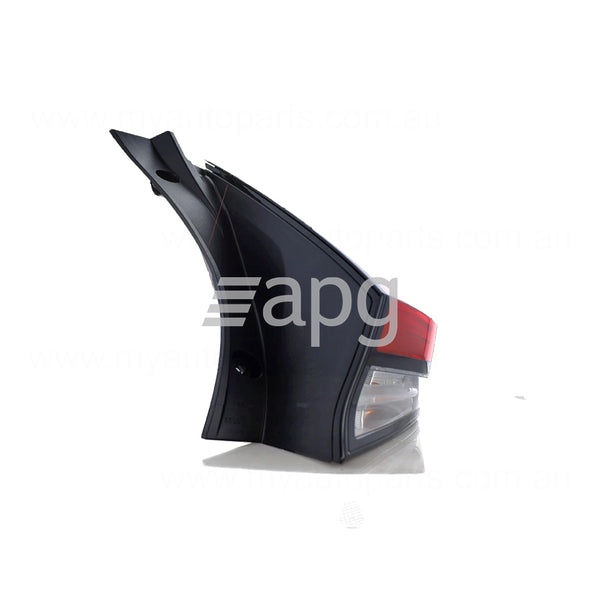 Nissan Leaf OEM Tail Lamp Drivers Side 04/2019 to 08/2022 - 265505SH1A