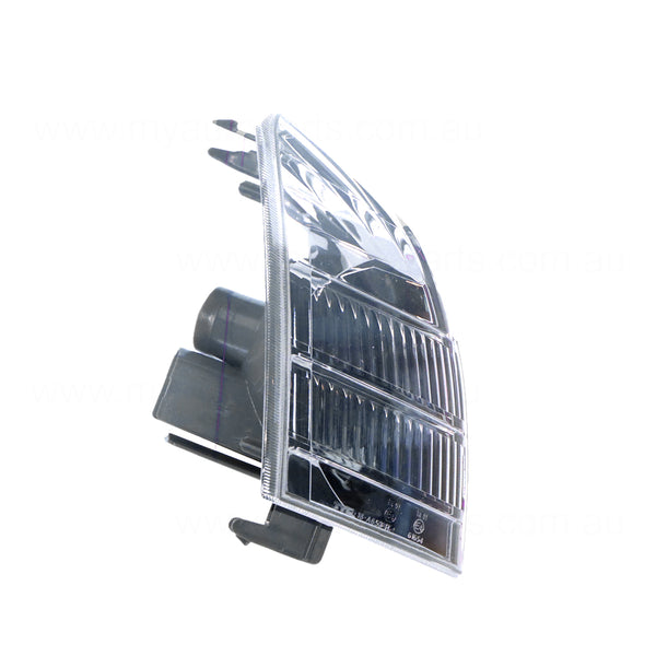Front Park / Indicator Lamp Drivers Side Certified Suits Nissan X-Trail T30 2001 to 2007