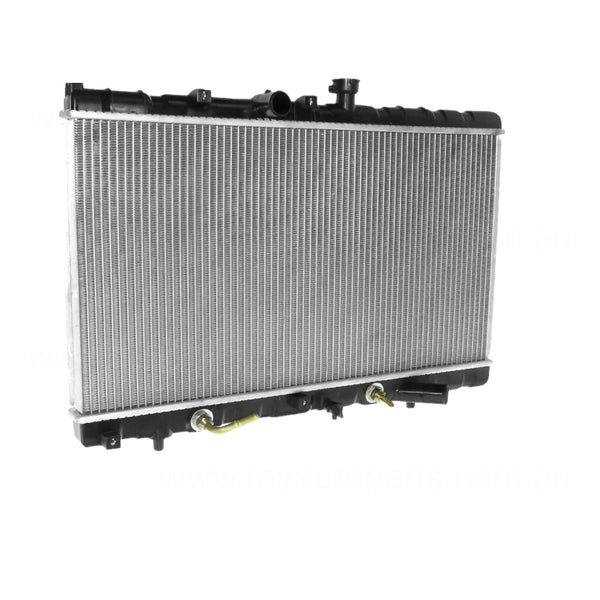 Radiator 31 mm 31 / Plastic Aluminium 350 x 638 x 26 mm Manual/Auto 1.5L L A5D Aftermarket Suits Kia Rio BC 2000 to 2002