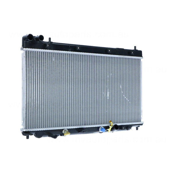 Radiator 28 / 28 mm Plastic Aluminium 325 x 648 x 16 mm Manual/Auto 1.3,1.5L L L13A,L15A Aftermarket Suits Honda Jazz GD 2002 to 2008
