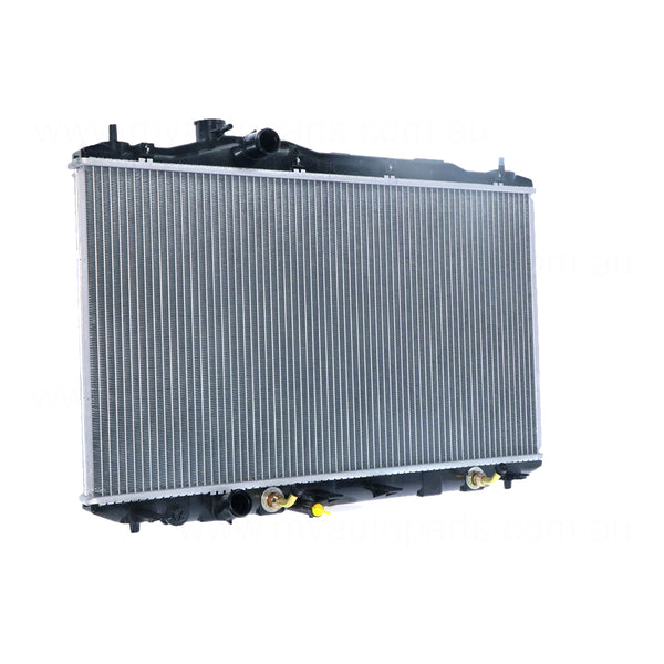Radiator 32.5 / 32.5 mm Plastic Aluminium 375 x 670 x 16 mm AT/CVT 1.5 L LEA2 2.0 L R20A5 Aftermarket Suits Honda Civic FB 2012 to 2016