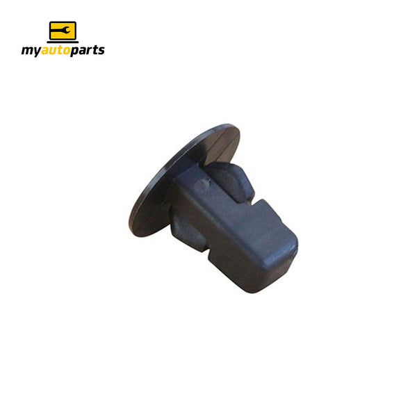 Clip Genuine suits Toyota Hilux