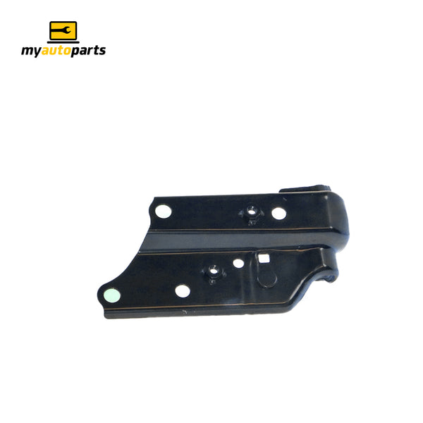 Front Guard Bracket Drivers Side Genuine suits Toyota