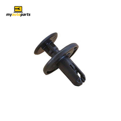 Clip Genuine suits Toyota Hiace