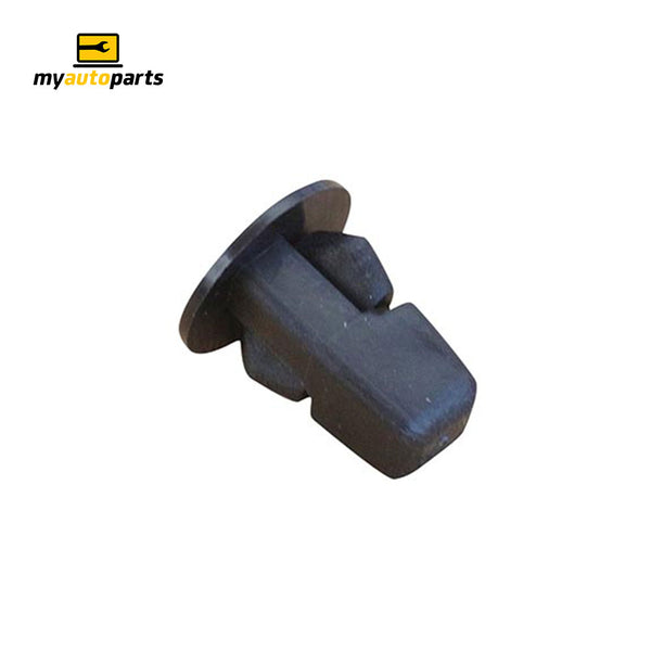 Clip Genuine suits Toyota Hilux